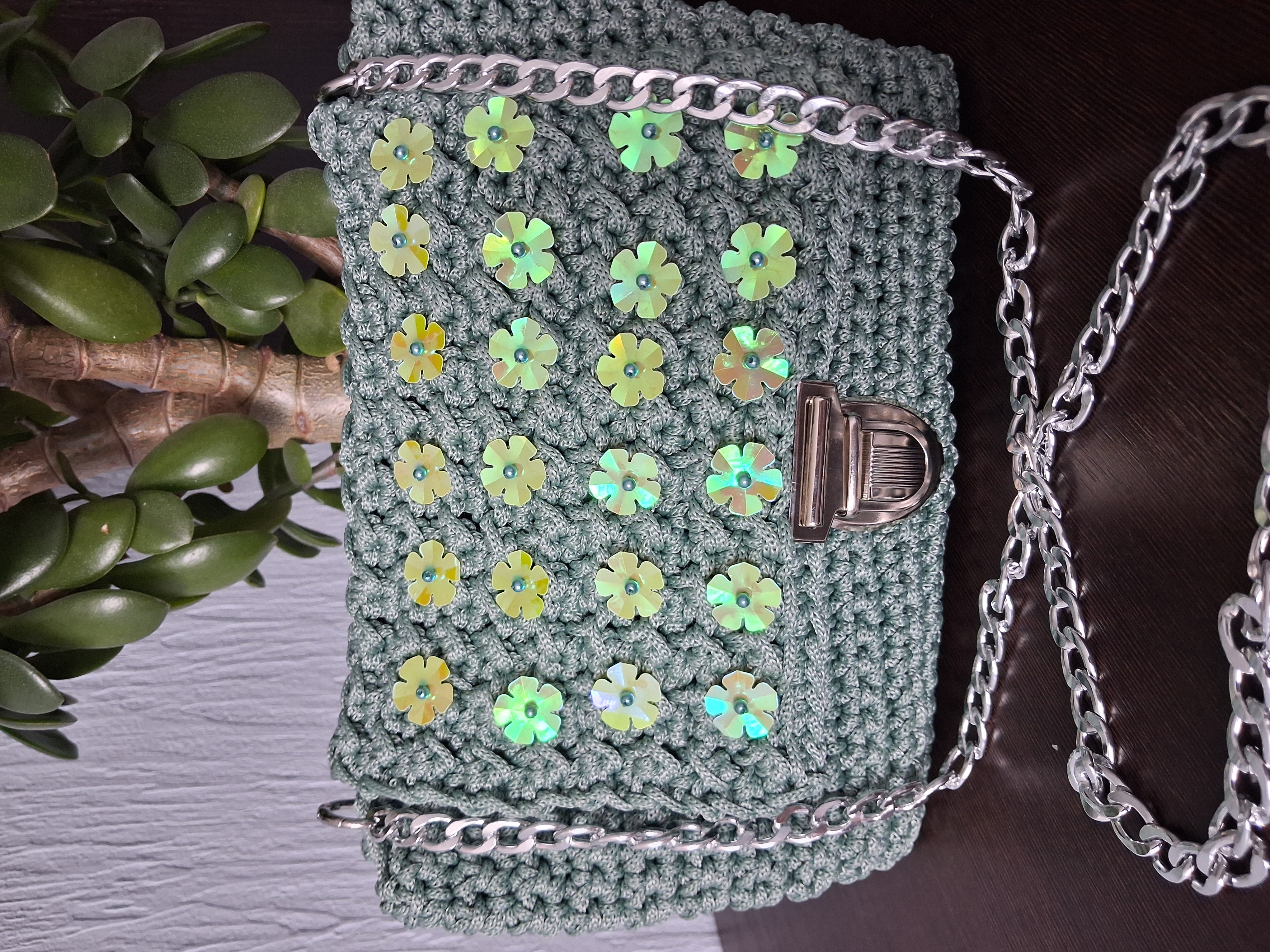 Geantă crossbody din șnur poliesteric 💚 — genți și sacoșe lucrat manual, Handmade Krista8864