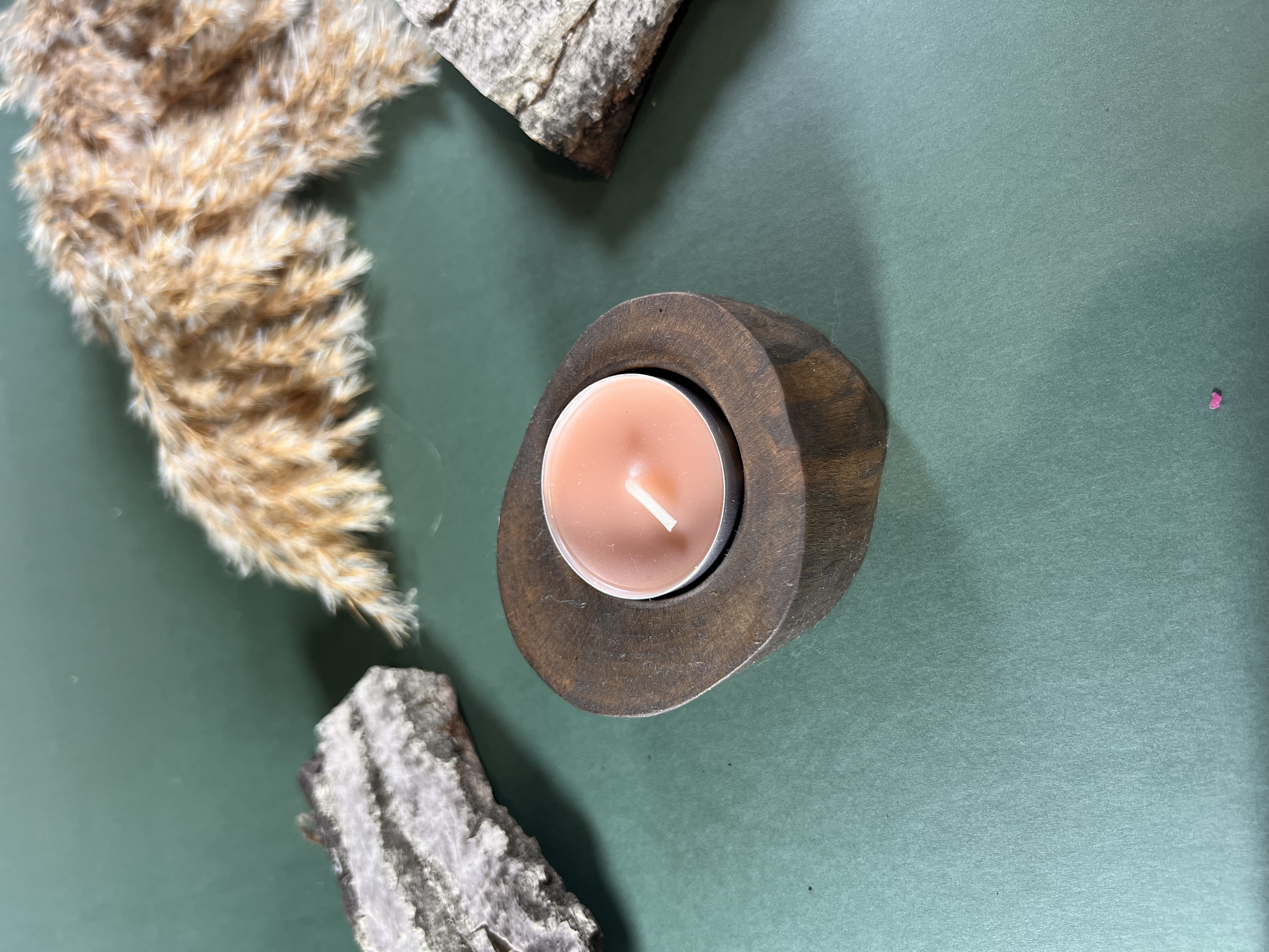 Подсвечник из спила ореха «Тёмное дерево» — подсвечники и кашпо ручной работы, wood.soft.glow