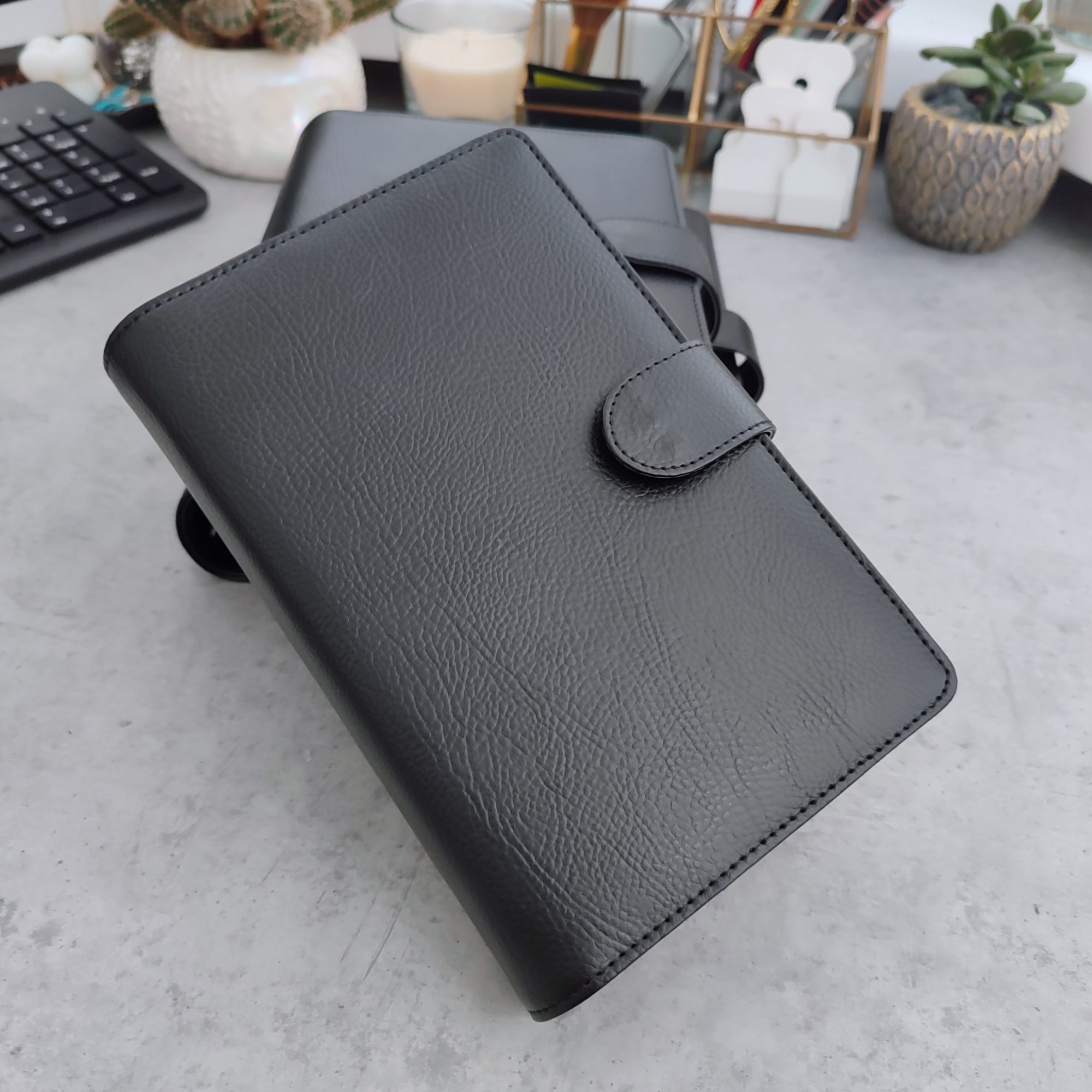 Agendă nedatată personal size – negru — lucrat manual, Scraftery
